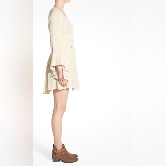 🎬Free People Cream Floral size10 GUC jasmine embroidered flare dress… - Picture 3 of 11